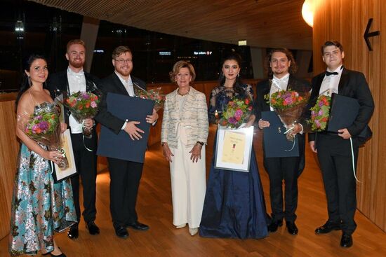 Queen Sonja International Music Competition: Finalisten und Königin (c) Sven Gjeruldsen, The Royal Court
